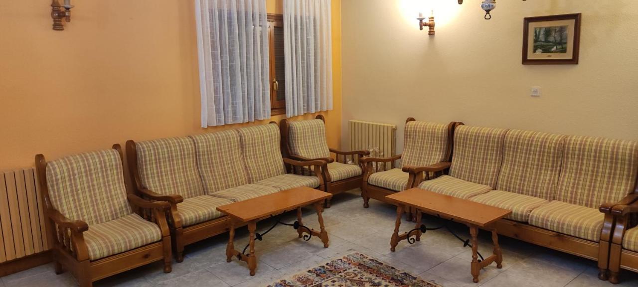Apartamentos Lausan Gavín エクステリア 写真